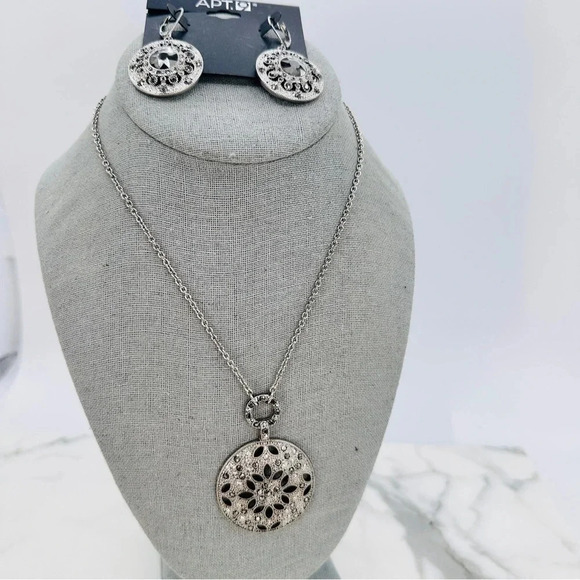 Marcasite Medallion Necklace and New Earrings Silver-tone Round Circle B… - Picture 2 of 11